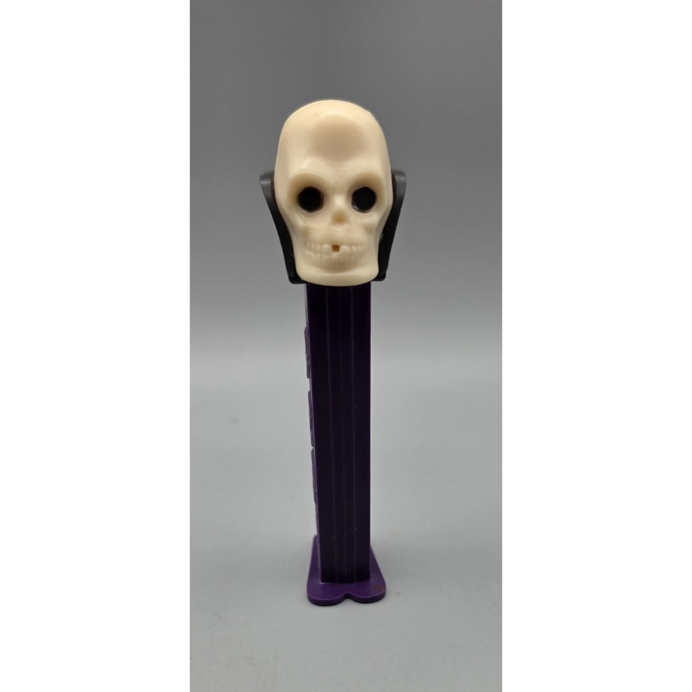 Vintage 1991 PEZ Dr Skull Dispenser Purple Stem Feet Made in Slovenia Halloween - Picture 2 of 6